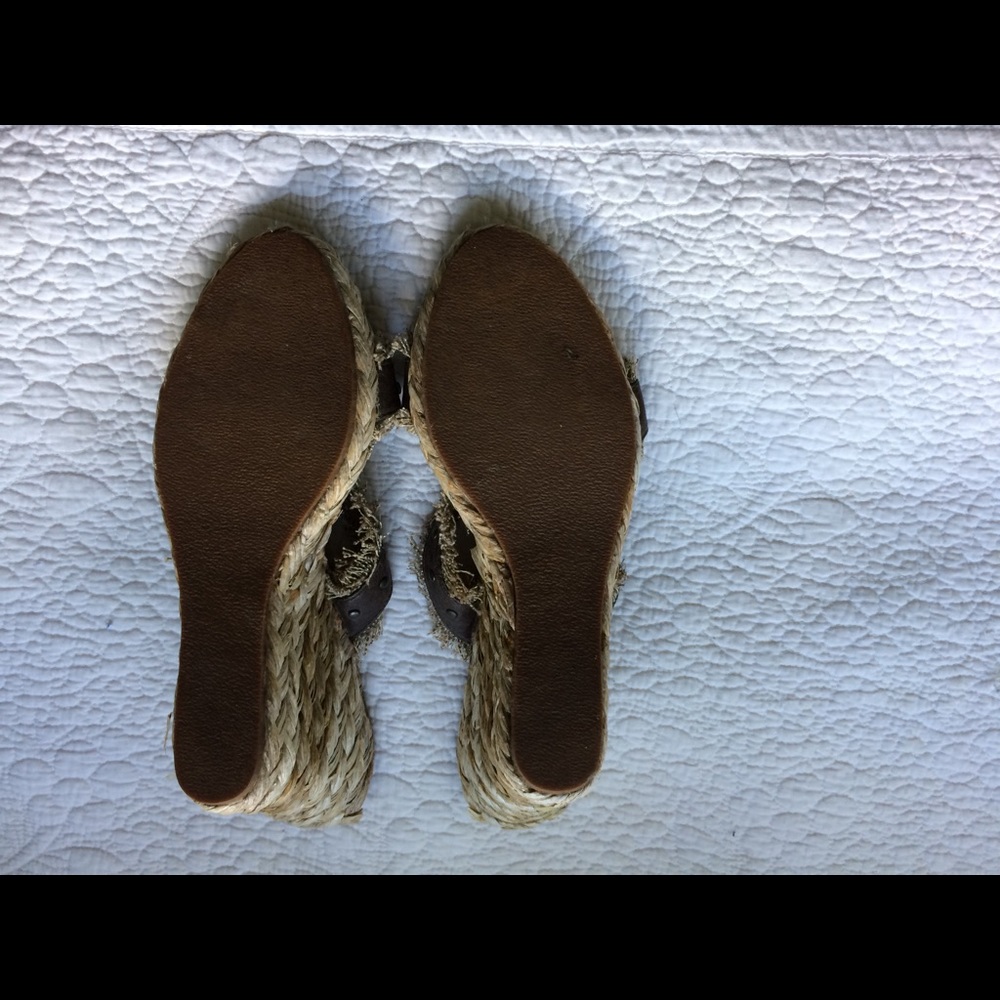 Sandals - Picture 2 of 2